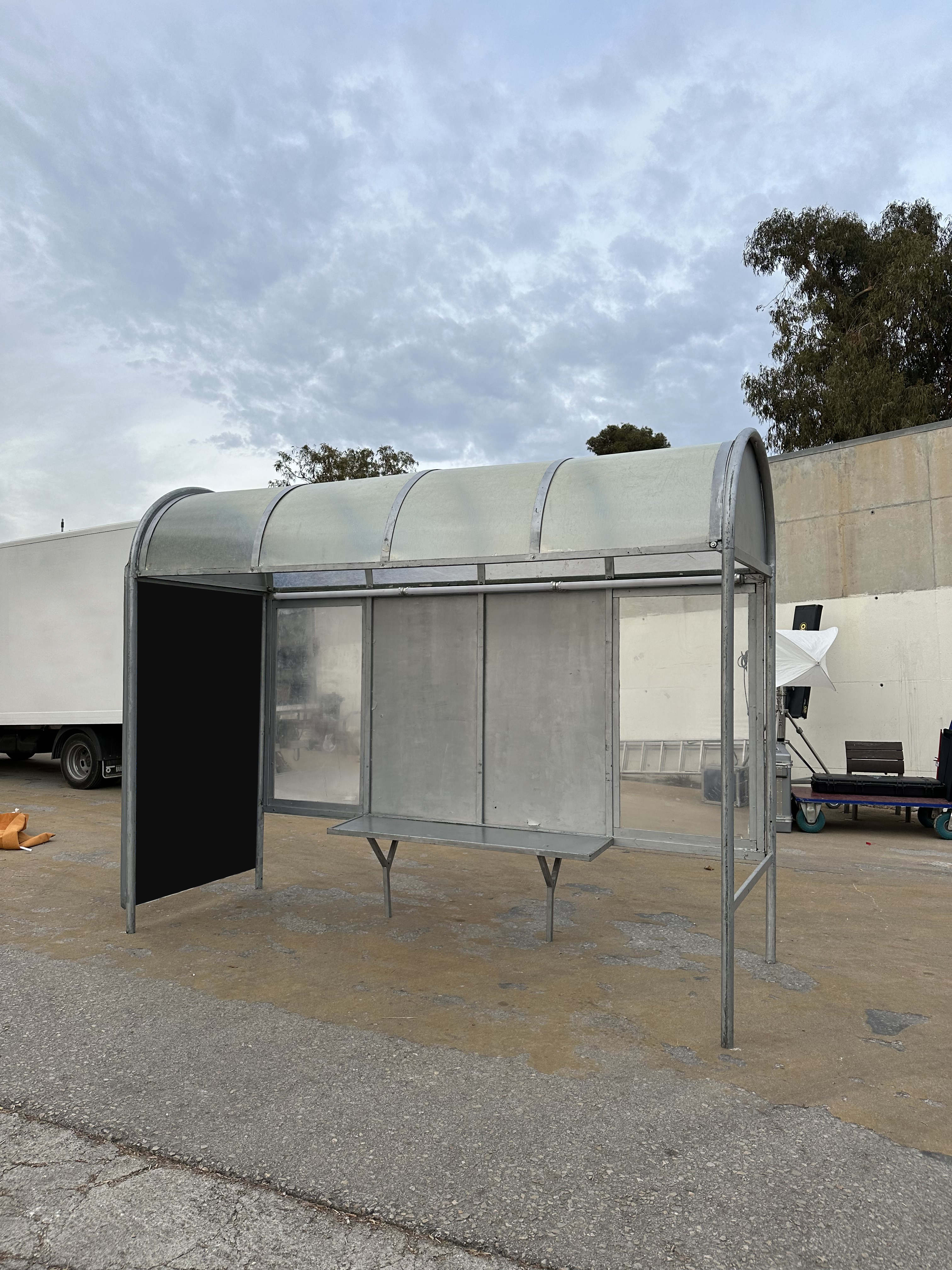 parada bus 260x342x132 opi 98x133 mapa 69x99.5 (220eu.) 1u